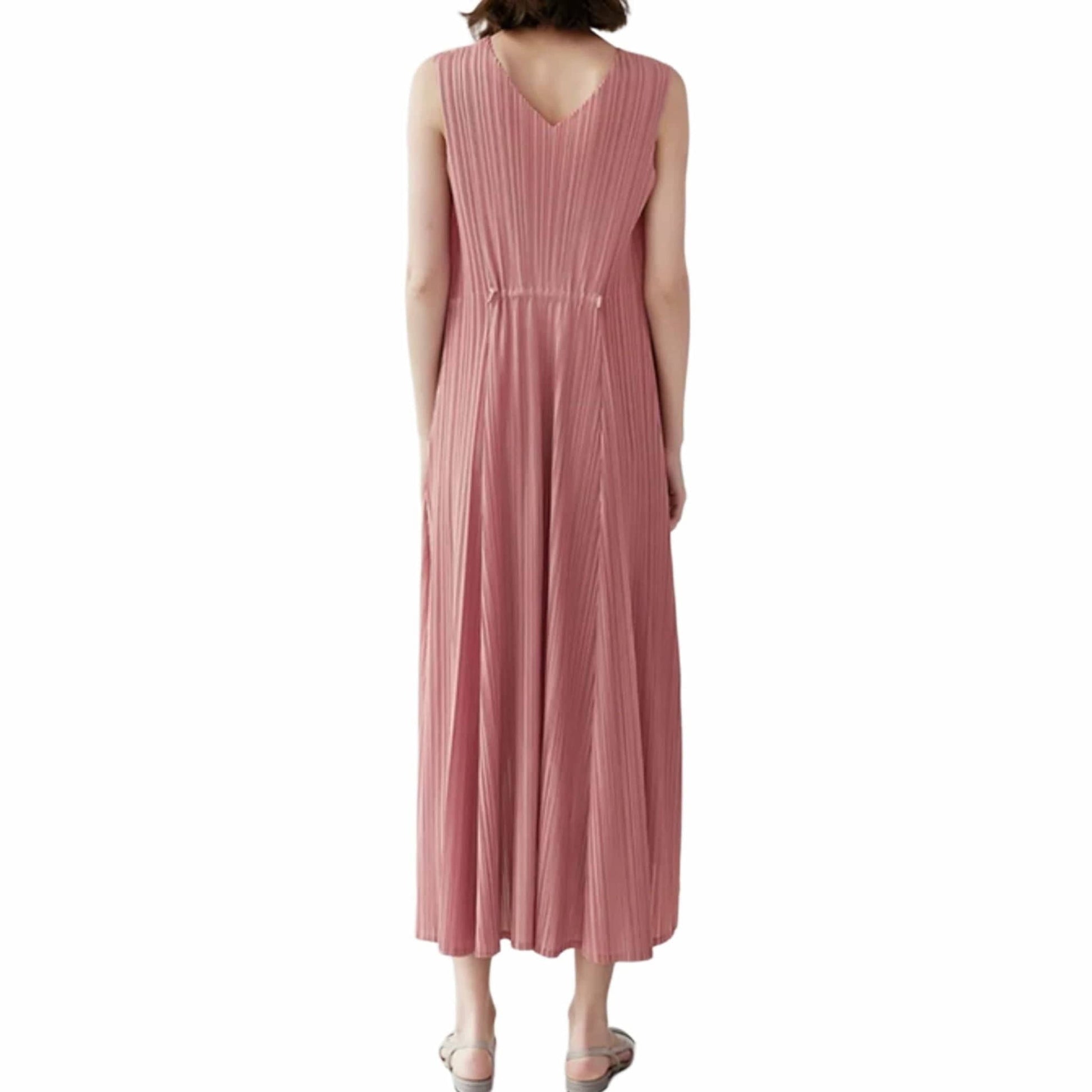 pleated sleeveless dress free size